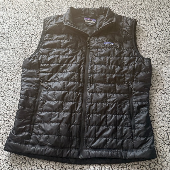 Patagonia Black Vest - Picture 6 of 9